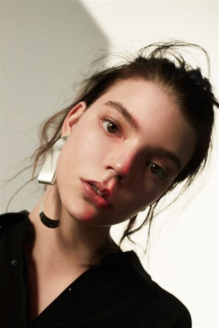 Wallpaper Anya Taylor Joy, actress, face, women, makeup 1000x1500
