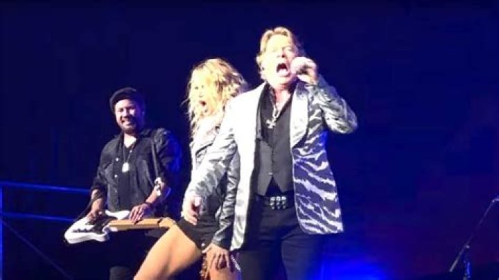 Watch Axl Rose Join Carrie Underwood for to the Jungle'