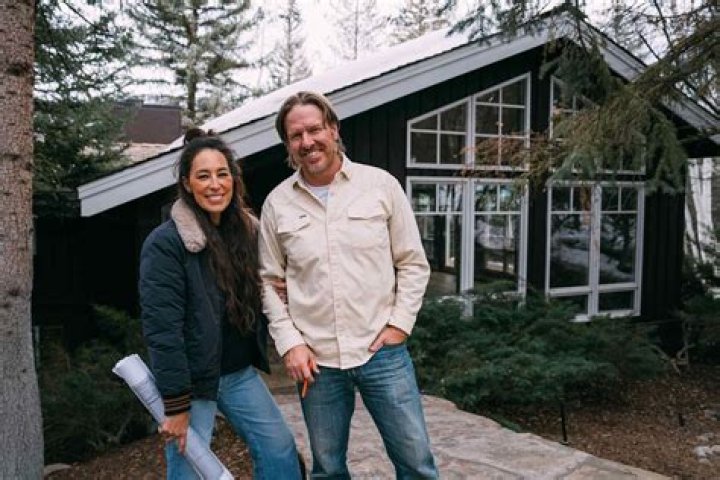 WATCH Chip and Joanna Gaines&rsquo; 12YearOld Son, Drake, Steals the
