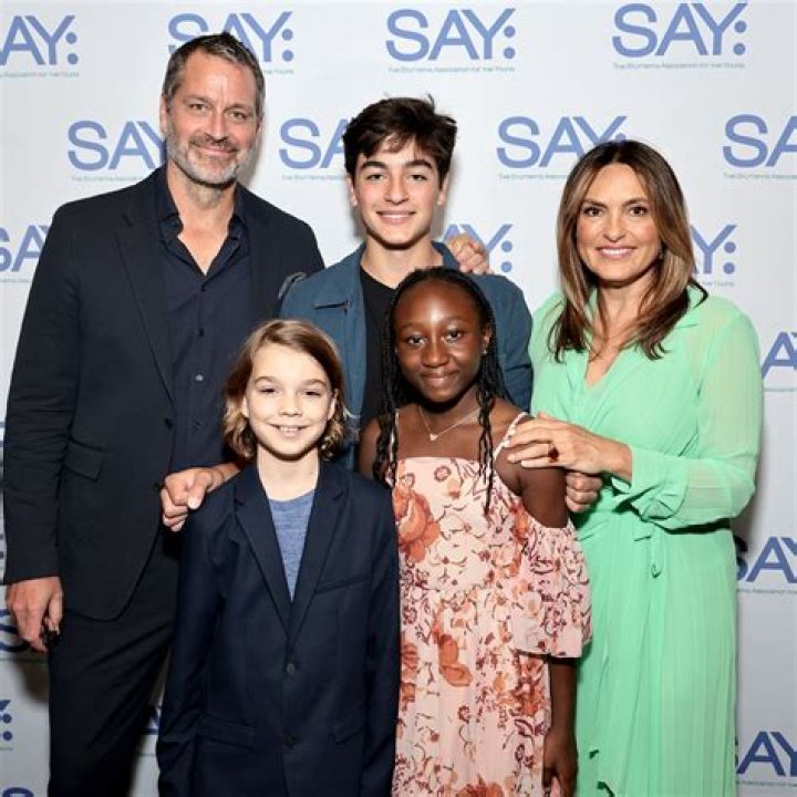 What beautiful children, Mariska Hargitay with children August, Amaya