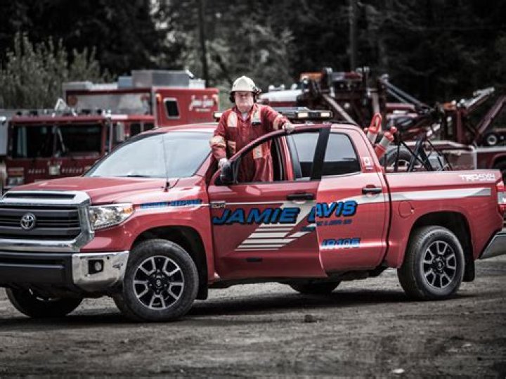 What does Jamie Davis Towing "Highway Thru Hell" provide? Jamie Davis