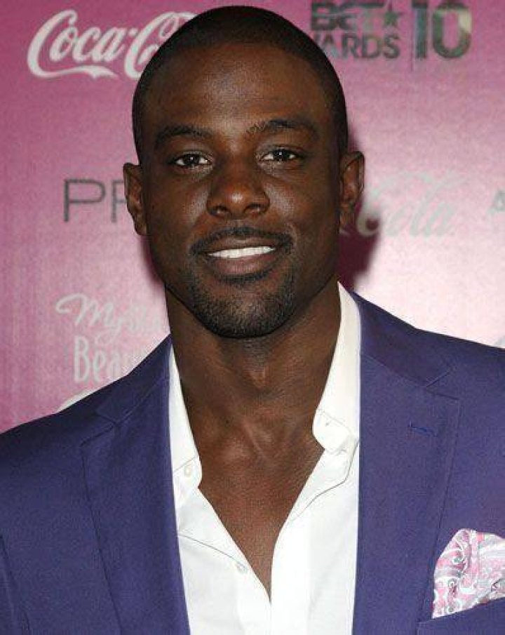 What happened to Deon Richmond? Net Worth, Married, Sister