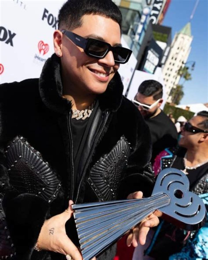 What happened to Eduin Caz? Grupo Firme singer explains why he was