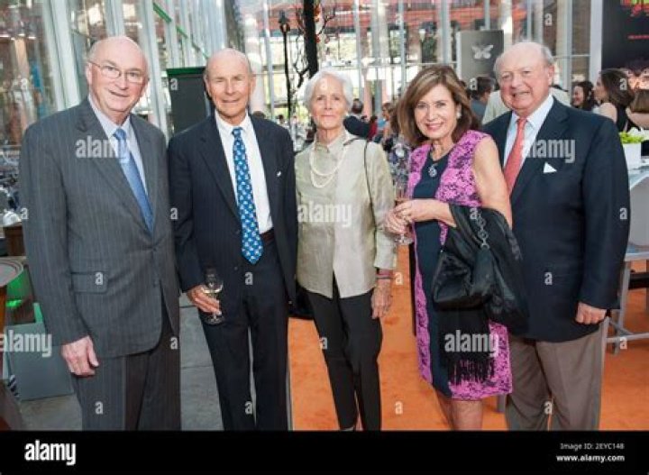 What happened to Suzanne Farrington's son? ·