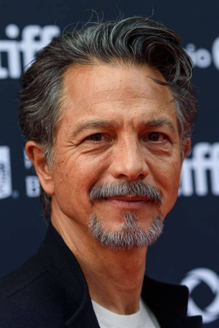 What is Benjamin Bratt doing now? Ethnicity, Net Worth, Affairs