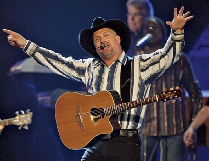 What is Garth Brooks' net worth?