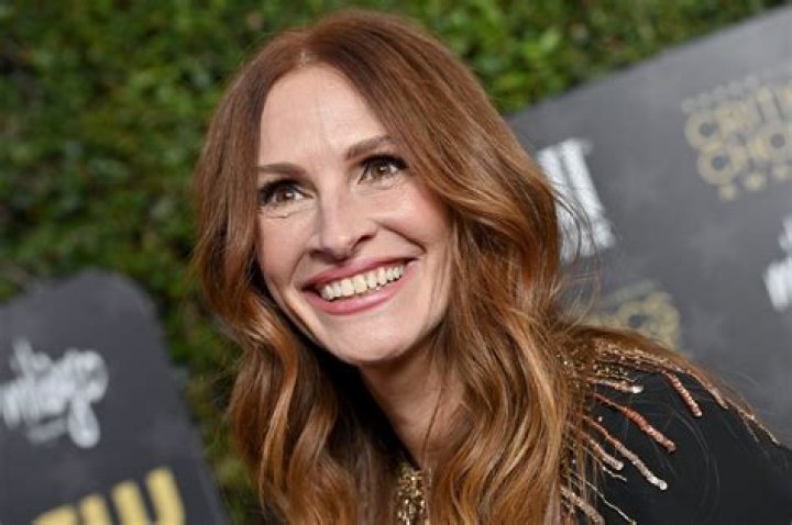 What Is Julia Ostan Height? Age, Net Worth, Dating