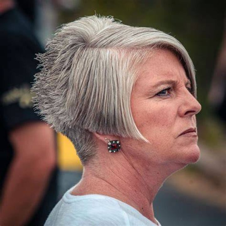 What is Karen Haircut? 25 Karen Cuts to Avoid in 2023