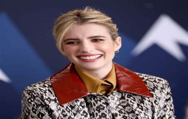 What is Kelly Cunningham Age? Net Worth 2022, Height, & Career