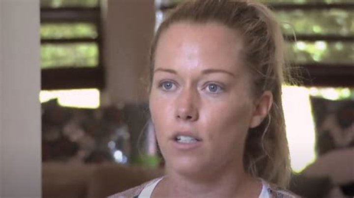What is Kendra Wilkinson&rsquo;s net worth? All about &lsquo;Kendra Sells Hollywood