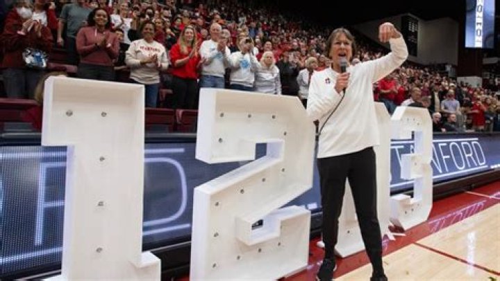 What makes Tara VanDerveer so great? Let her players tell you