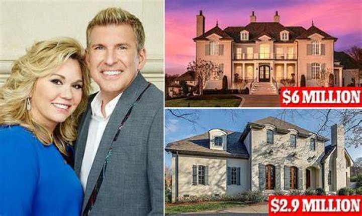 Where Do The Chrisleys Live Now?, Va-divorced