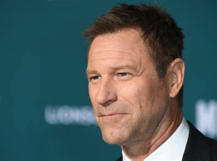Where is Aaron Eckhart today? Wife, Net Worth, Dating, Married