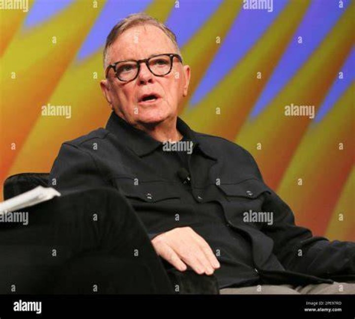 Where is Bernard Sumner today? Ethnicity, Height, Measurements