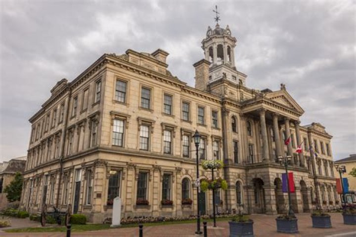 Where is Ginny & Filmed? Netflix Filming Locations