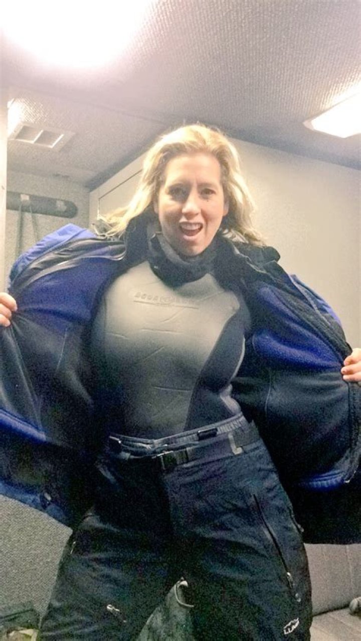 Where is Stephanie Abrams now? Bio Engaged, Salary, Married, Wedding