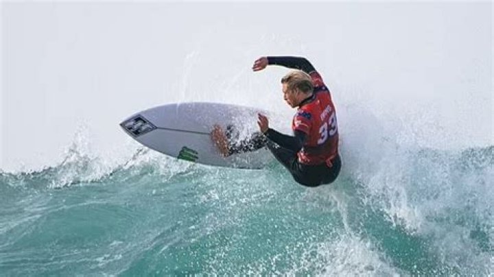 Who are Ethan Ewing's Parents? Meet Surfer Mother And Father, Family