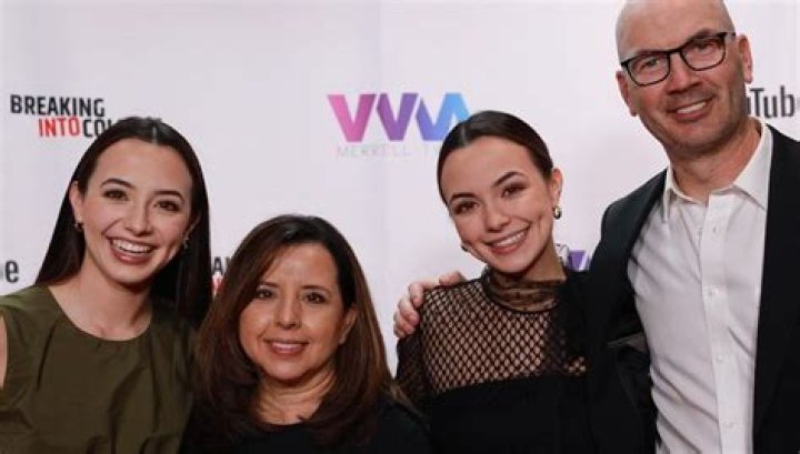 Who Are Merrell Twins Parents What Happened To Their Mom And Dad?