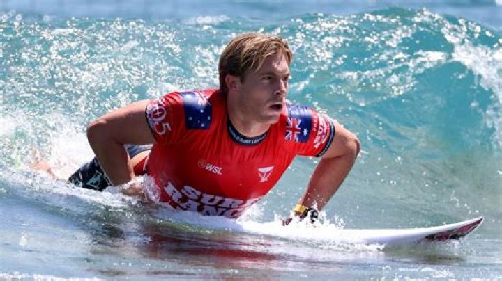 Who Are Surfer Ethan Ewing's Parents Meet His Mother Helen And Father!