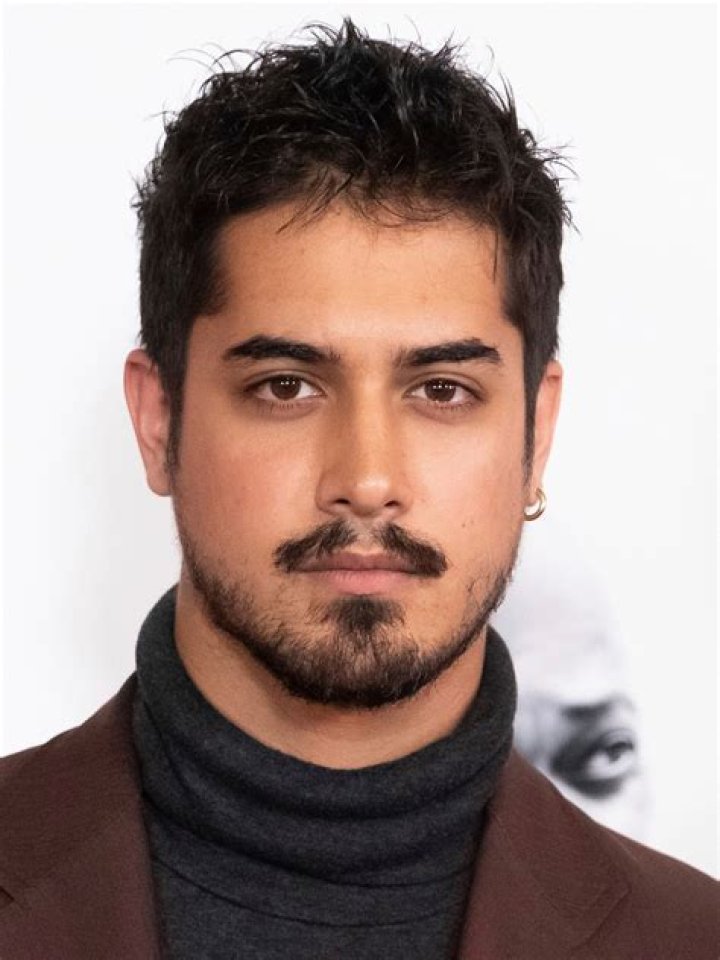 Who Does Avan Jogia Dating Telegraph