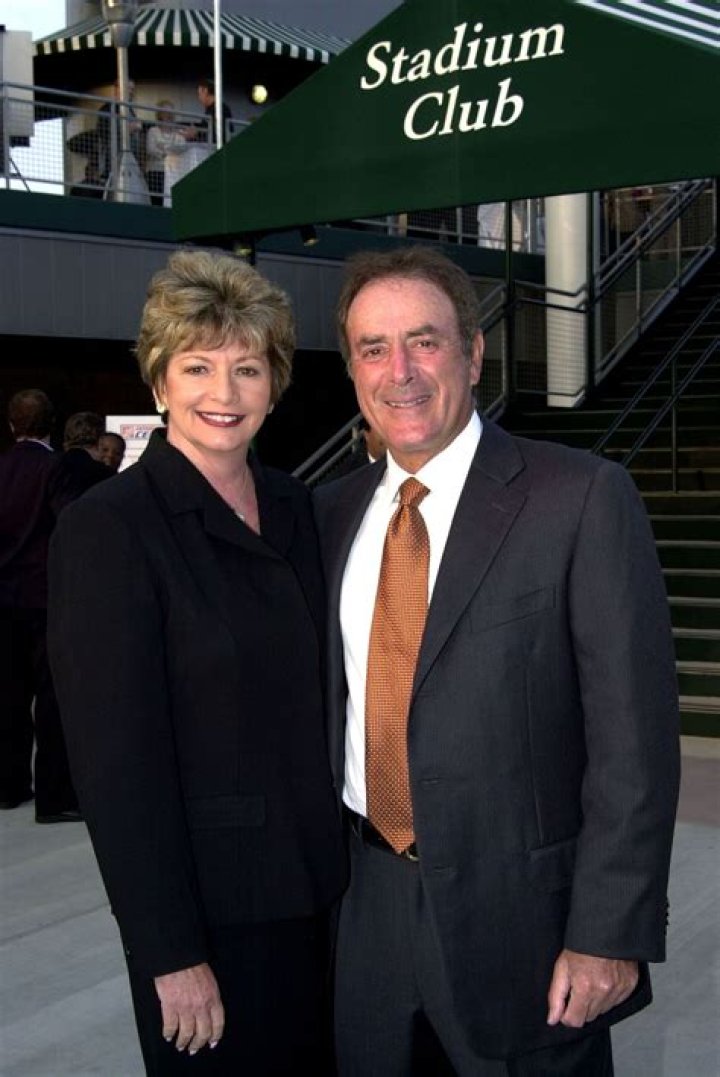 Who is Al Michaels' wife Linda Anne Stamaton? The US Sun