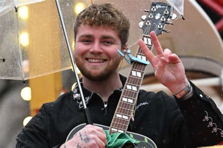 Who is Alex CowperSmith? age, net worth, career, bio & latest updates