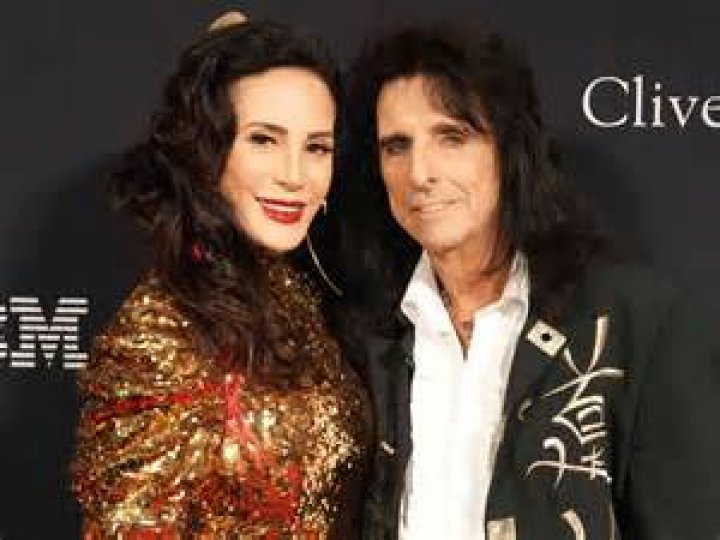 Who Is Alice Cooper&rsquo;s Wife, Sheryl Goddard? Wiki Net Worth & Surgery