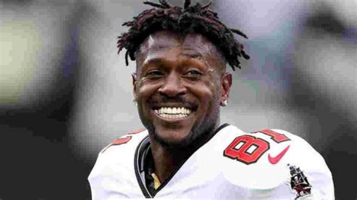 Who is Antonio Brown's baby mama Chelsie Kyriss? The US Sun