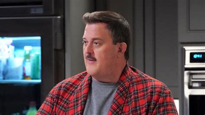 Who is Billy Gardell's wife in real life? Patty Gardell's bio, facts
