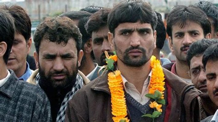 Who is Bitta Karate [Farooq Ahmed Dar]? Wiki, Biography, Age, Wife