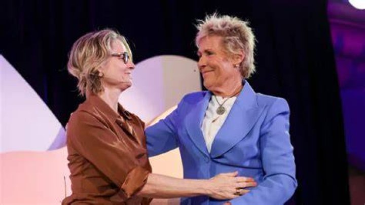 Who is Diana Nyad wife? Friendship with partner Bonnie Stoll