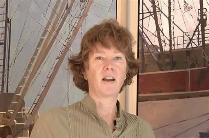 Who is Dora Atwater Millikin? Owner of a redroofed house in Maui the