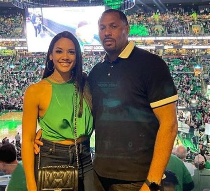 Who is Eddie House Wife Raquel Vidal? Age Difference and Net Worth