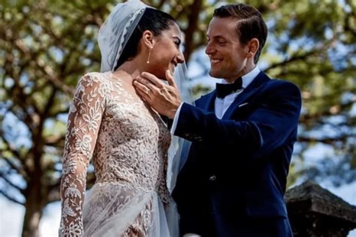 Who Is Emily Compagno Married To
