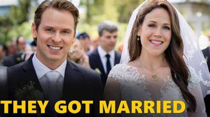 Who Is Erin Her Married Life, Family, Controversies, And Much