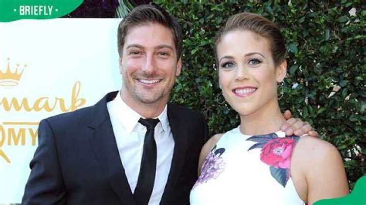 Who Is Erin Krakow Married To? Let's Know About Her Husband! Lee Daily