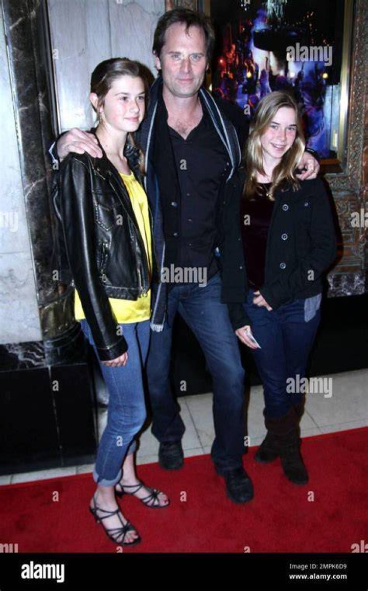Who Is Francia Dimase? Meet The Dazzling Wife Of Jeffrey Nordling! TG