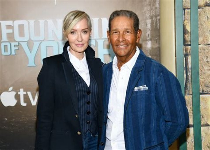 Who is Greg Gumbel Wife? Bio, Net Worth 2024