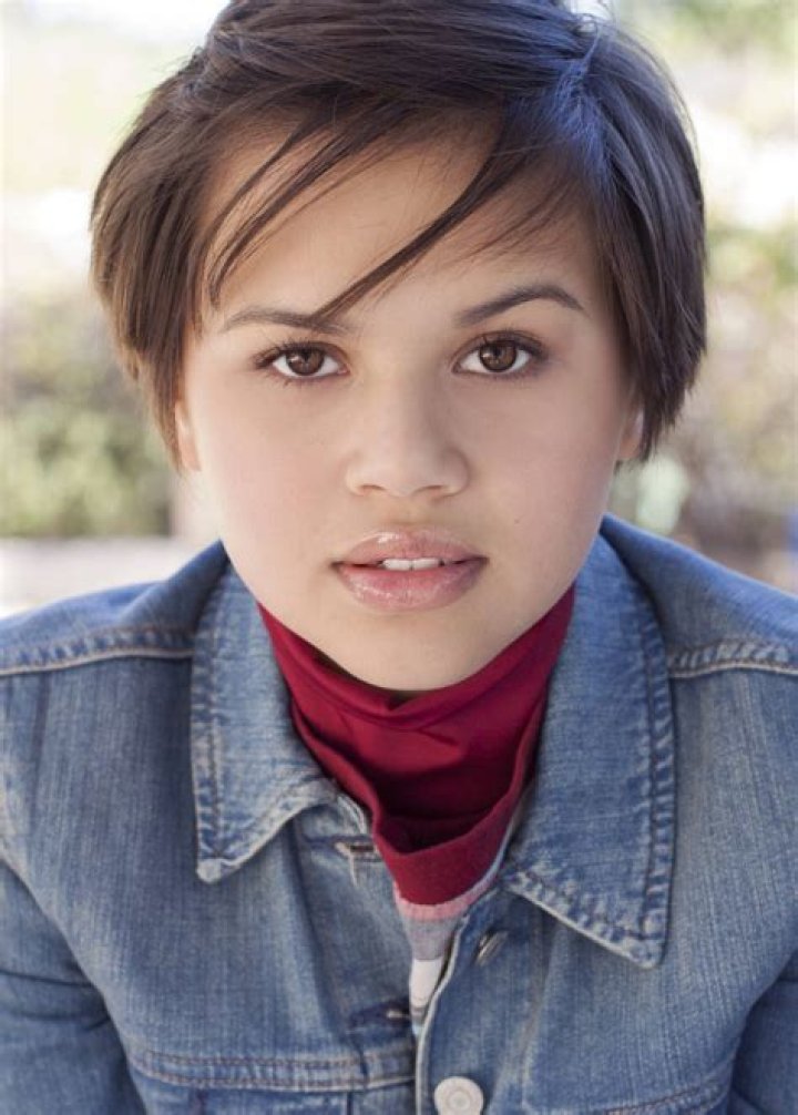 Who is Havan Flores Actress of Danger Force? Her Age, Wiki, Bio
