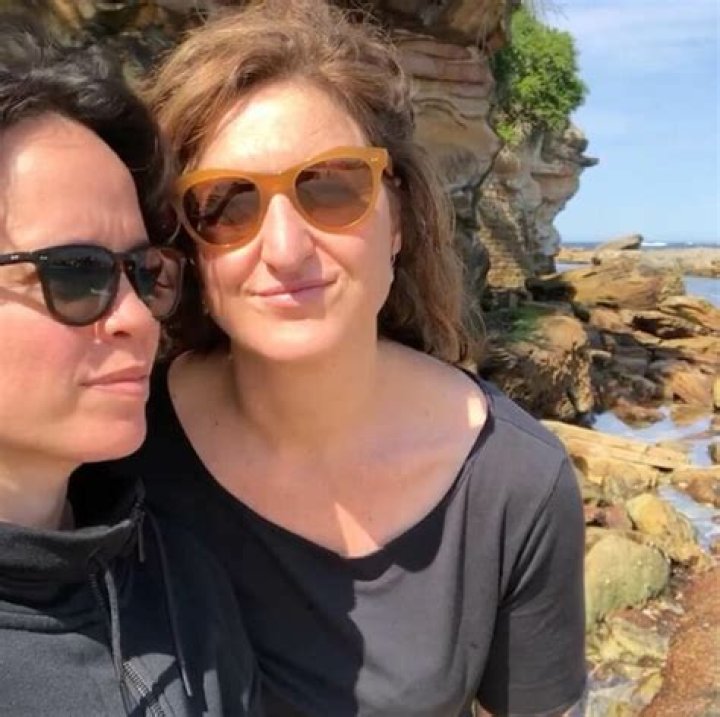 Who Is Jada Alberts Husband Kate Box?