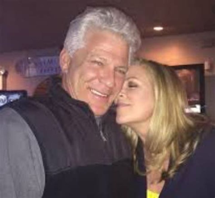 Who Is Janelle Stelson Husband? Bio, Net Worth, Age