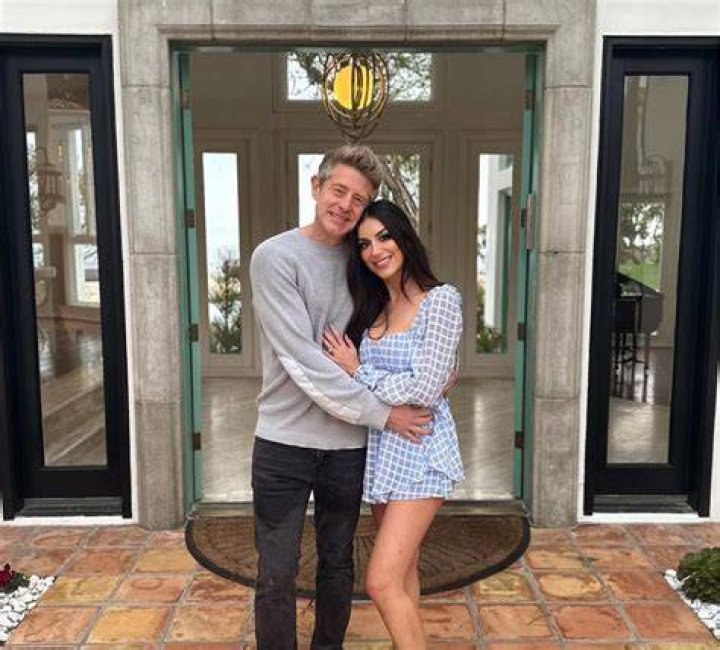 Who Is Jason Nash Dating? The Artistree