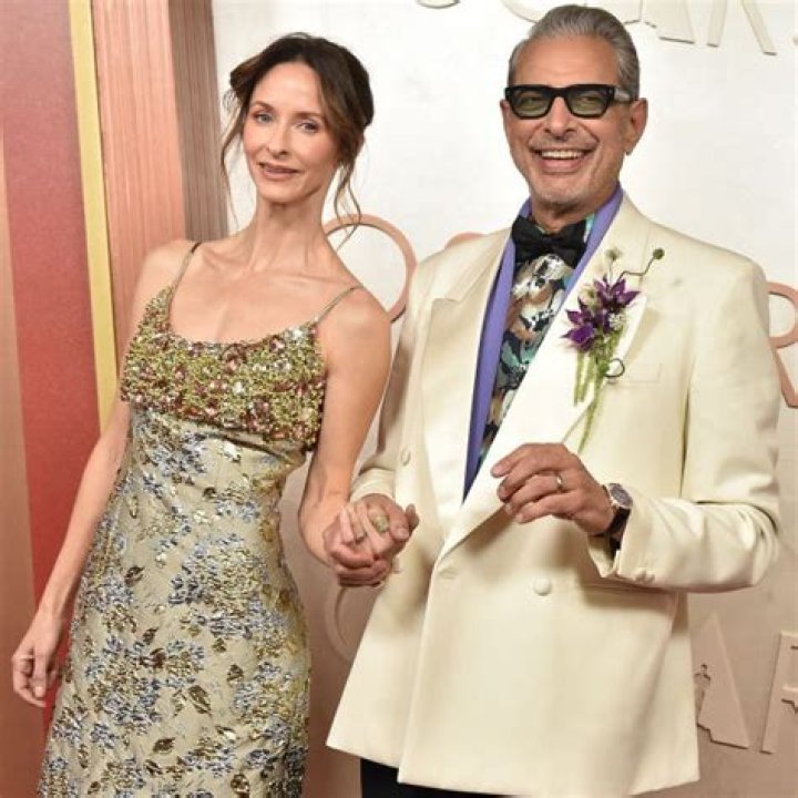 Who Is Jeff Goldblum's Wife? Let's Get to Know Her!