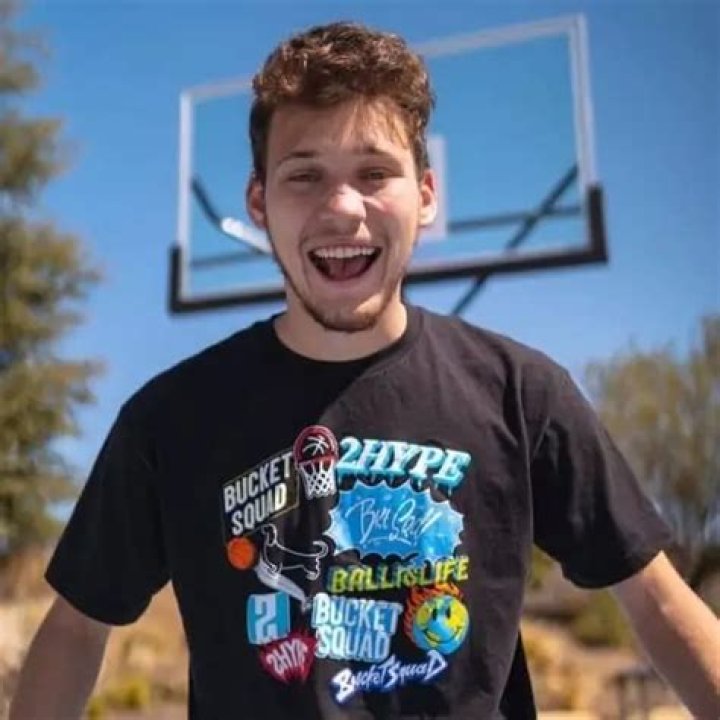 Who Is Jesser? Wiki, Bio, Net Worth, Age, Height, Weight, Girlfriend, Facts
