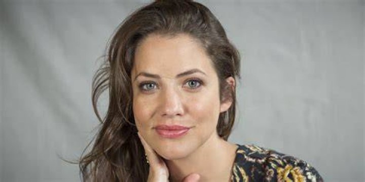 Who is Julie Gonzalo from "Cinderella Story"? Wiki Husband, Net Worth