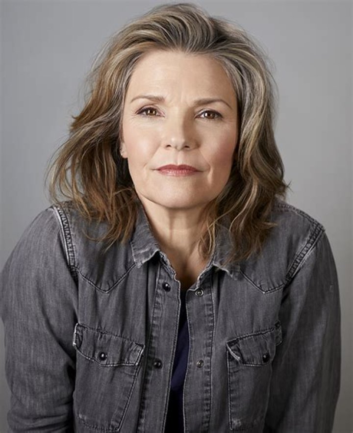 Who is Kathryn Erbe Biography, Net Worth & more