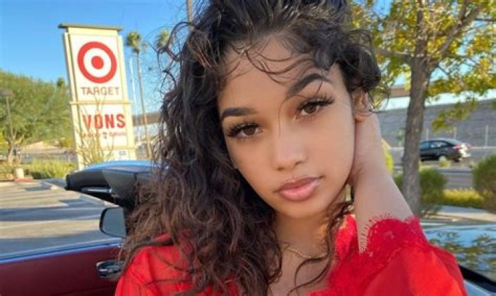 Who is Lexi2Legit? Age, Measurements, Boyfriend, Net Worth, Wiki