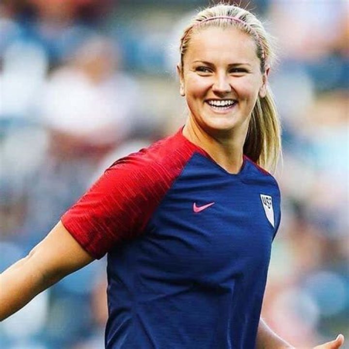 Who is Lindsey Horan's boyfriend? Soccer star dreams of going on