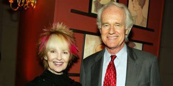 Who Is Mike Farrell's Wife, Shelley Fabares?