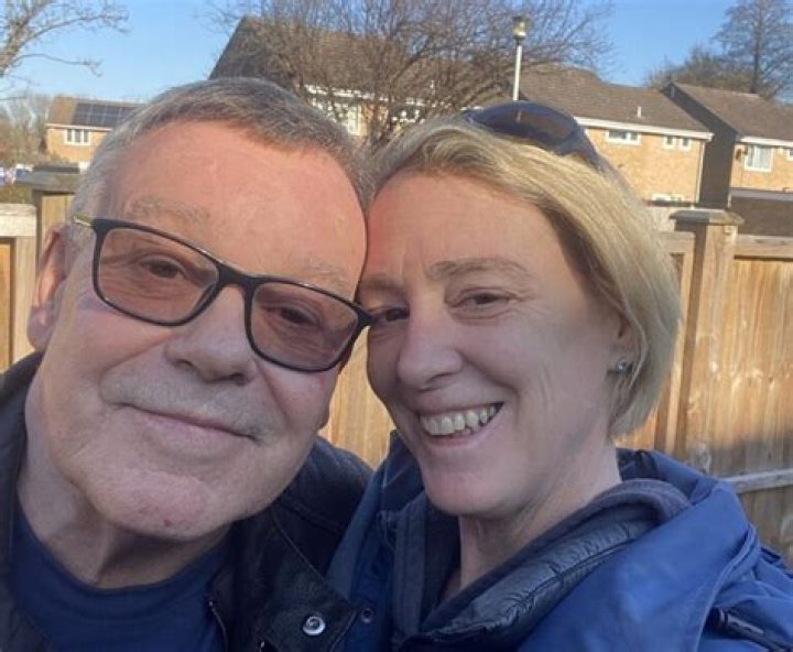 Who Is Nigel Nelson Wife Claire Pearsall? Family Kids & Net Worth